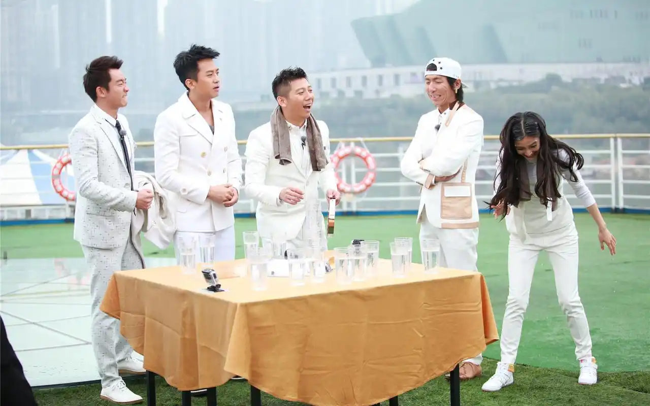 白百何陈羽凡参加综艺奔跑吧兄弟秘密合伙人精选图片