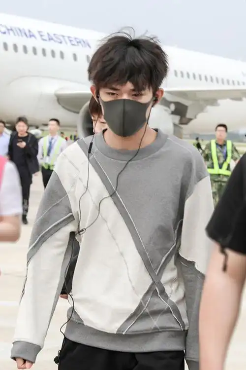 易烊千玺同款卫衣衣服宽松韩版白灰拼接圆领卫衣