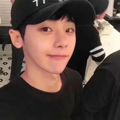 男生短发阳光帅气头像2019大全 1g的大脑袋装了2g的烦恼