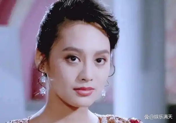 没过多久宁静就开启了自己的第一段婚姻,是和一个外国男人,两人是在