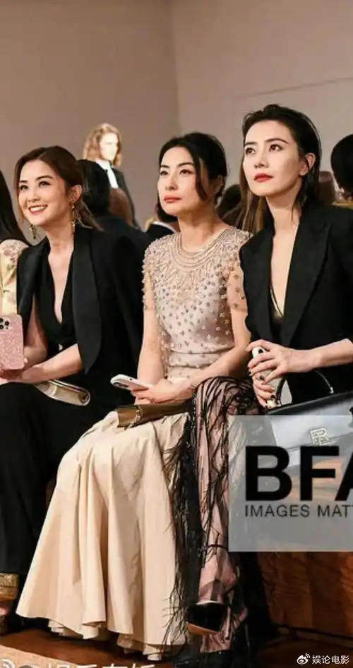郭晶晶高圆圆等参加品牌活动,郭晶晶稳坐c位,端庄大气