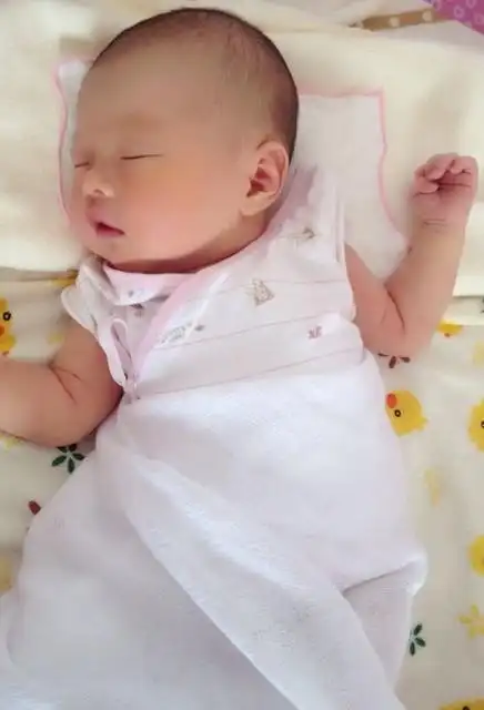 宝妈们都来晒晒baby的照片吧!都有些咋样可耐的表情