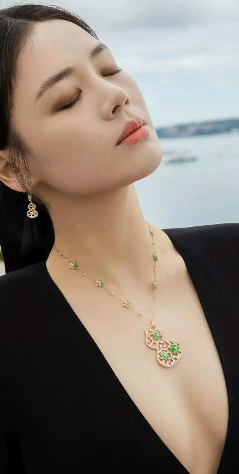 马思纯高清写真太惊艳了,肤白貌美,身姿卓越