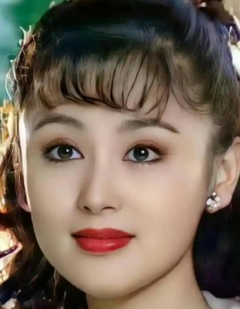 看到陈红以前年轻时候的照片,这颜值真的不是吹的啊!