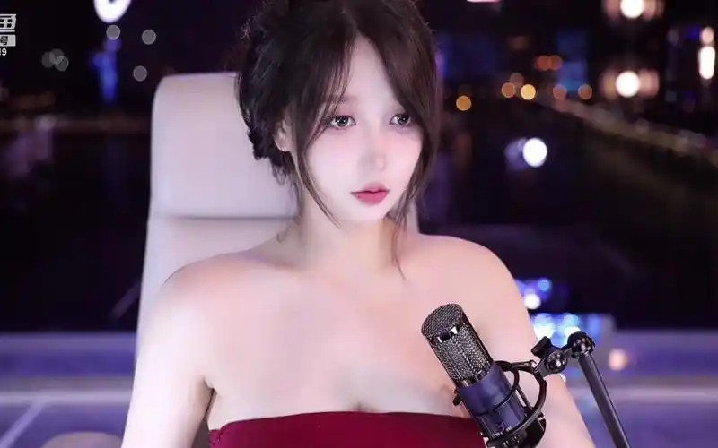 米娜minana呀_2023-03-11 21时37分住院中~随缘直播 今天不播