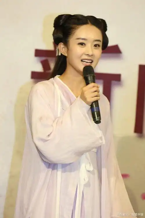 赵丽颖:演艺圈中的璀璨明星,与张艺谋的合作再创辉煌