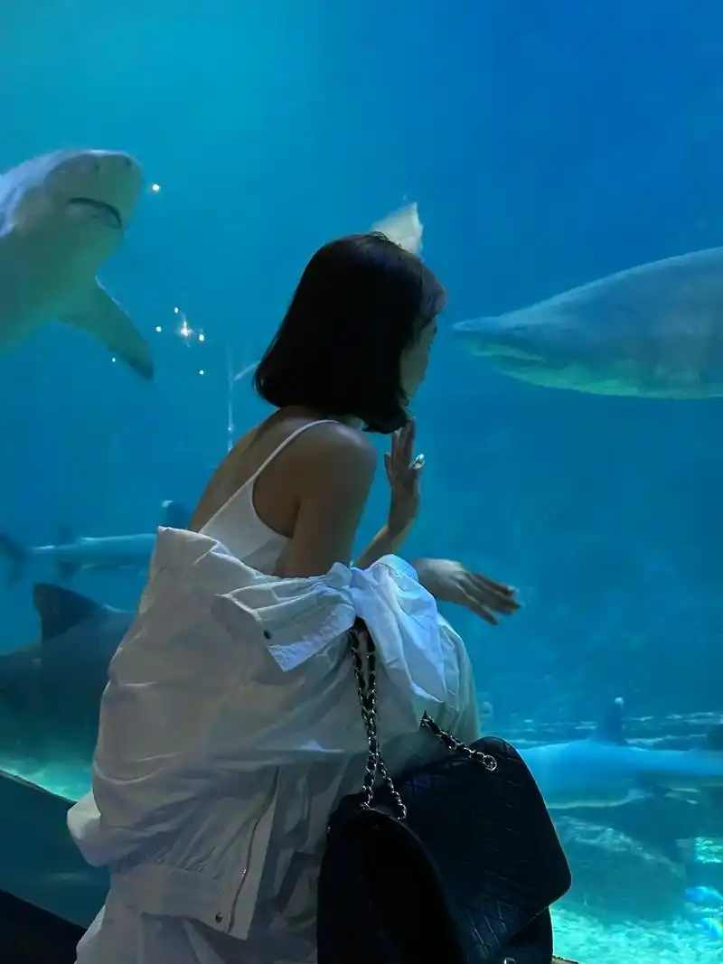 lost in blue95.#蓝色治愈系 #氛围感 #海蓝 - 抖音