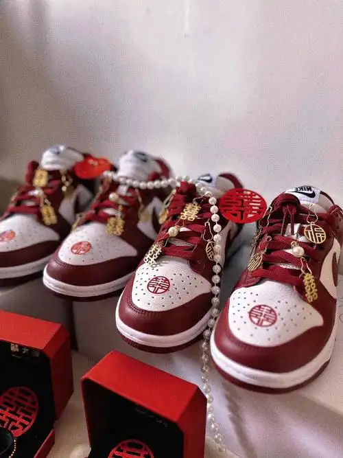 姊妹 结婚喽高低给你安排一双aj婚鞋91#aj婚鞋 #婚鞋推 - 抖音