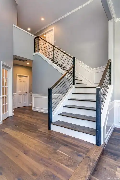 家装设计:楼梯什么颜色好看?