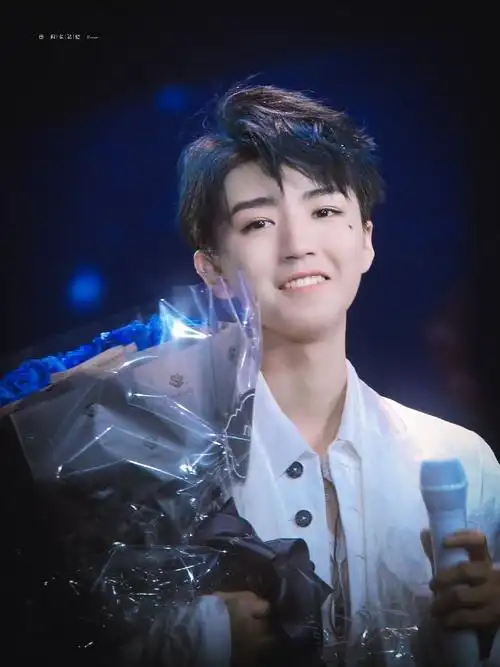 王俊凯 19岁生日会