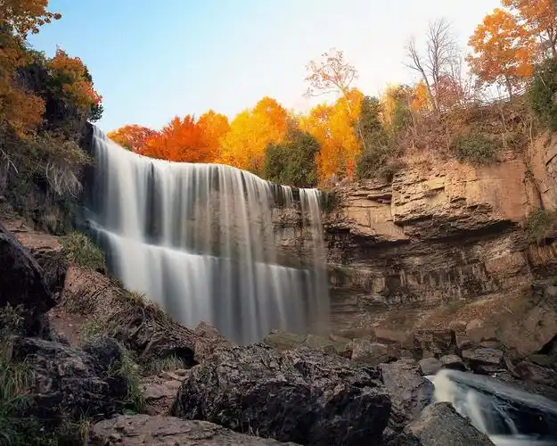 秋天,森林,石头,瀑布 壁纸