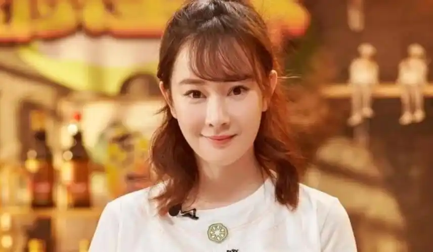 那时因为张檬和范世琦的"蒙奇奇cp"太过亲密,所以网上铺天盖地都是