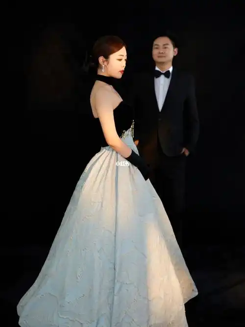 明星同款鞠婧祎婚纱照客片