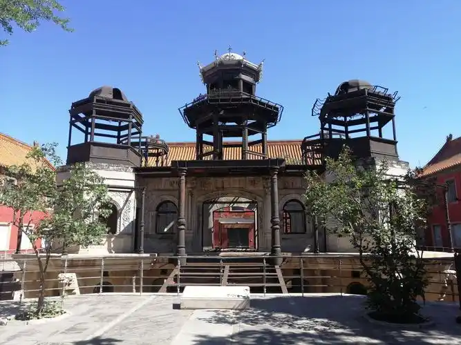 延禧宫.东六宫之一.嫔妃居住.1909年修建成一座三层的西洋式建筑.