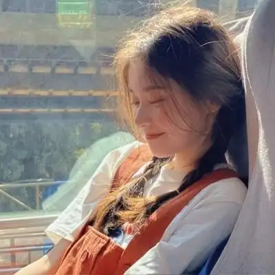 女生头像成熟优雅,高清成熟稳重风格的女头像图片_女生头像_头像屋