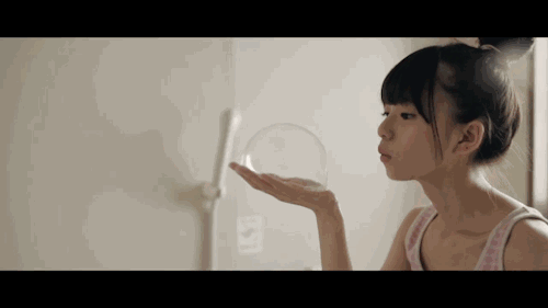 爆笑gif想占老娘的便宜看我不抽死你