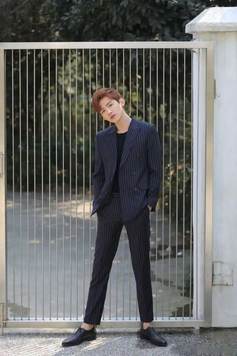 演员白敬亭24岁生日快乐!