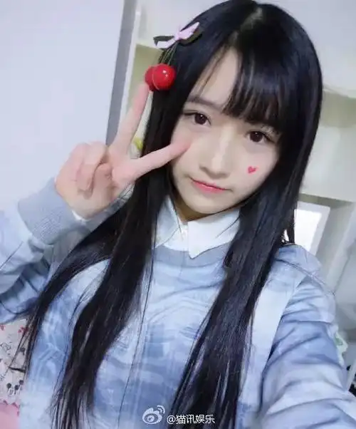 四千年一遇美女费沁源,14岁清纯少女红到日本!