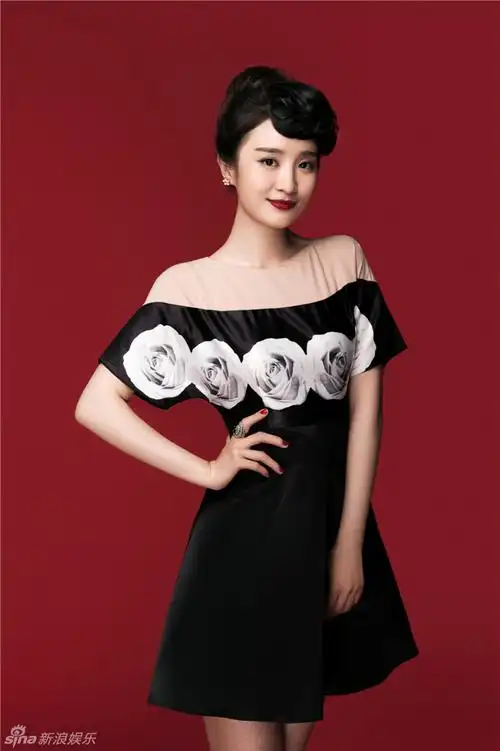 组图:林好曝最新写真高冷范演绎初夏复古_高清图集_新浪网