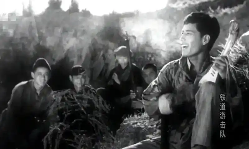 铁道游击队64年光阴似箭群英远去唯芳林嫂秦怡健在