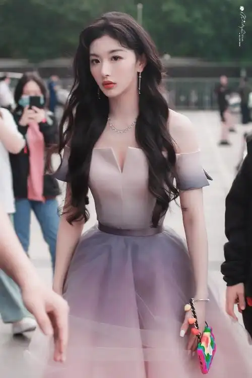 孔雪儿梦幻紫裙性感图片写真915