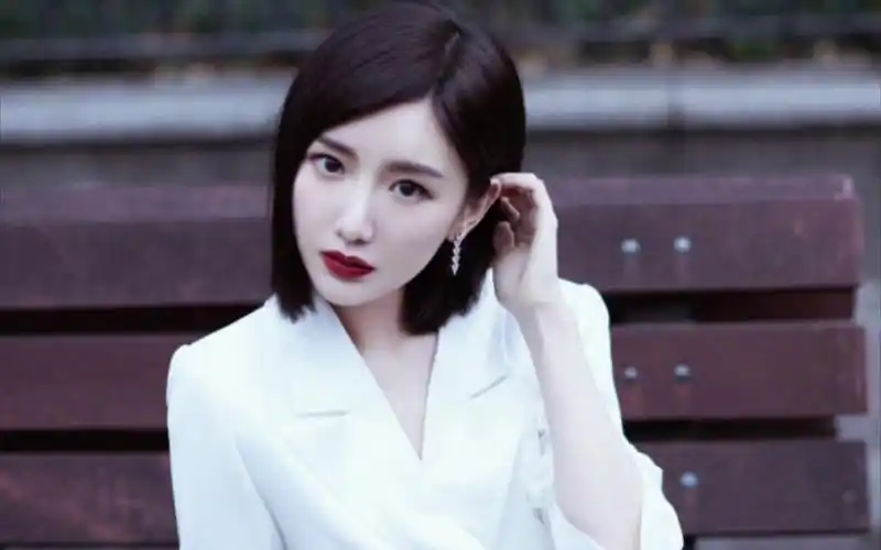 漂亮姐姐毛晓彤