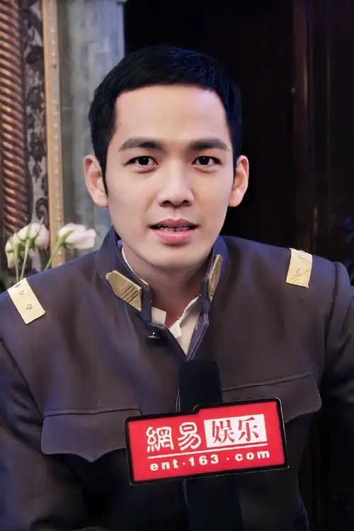 钟汉良|慕容沣 这是一组奶fufu的慕容沣[. 来自-爱微笑- - 微博