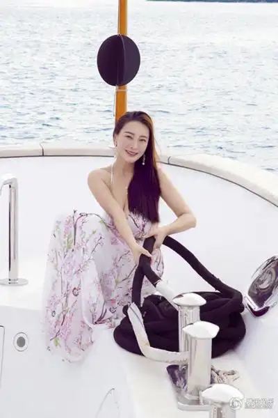 王李丹妮明星资料大全-王李丹妮动态_王李丹妮电视剧电影-爱奇艺泡泡