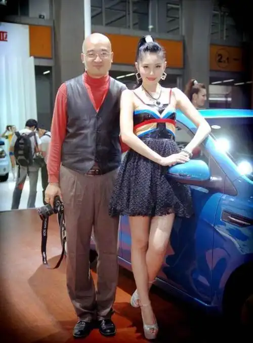 至于唐季礼,后来也没和蓝燕在一起.