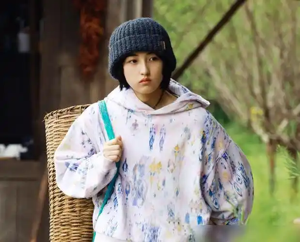 又一部爆款剧官宣张子枫凭实力出演女主看到男主后绝了