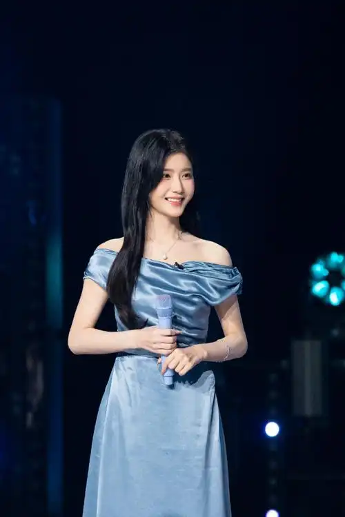 将希望与憧憬写进歌里,成为我们前行的光78  和@陈意涵estelle相约