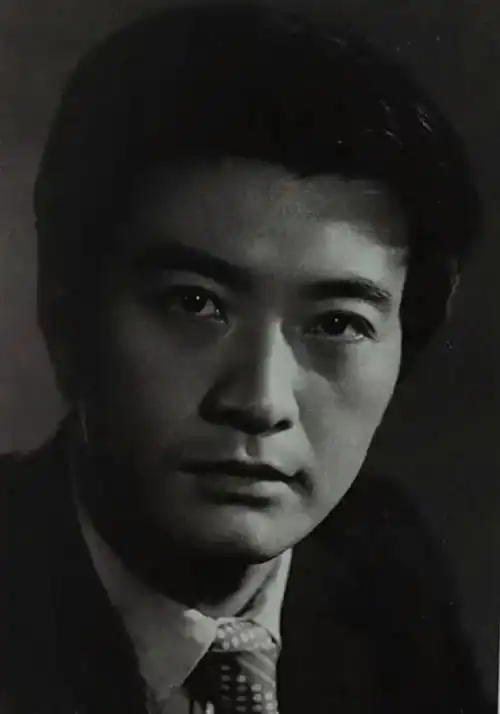 周里京凭人生红极一时29年不敢忘亡妻清高一生误艺途