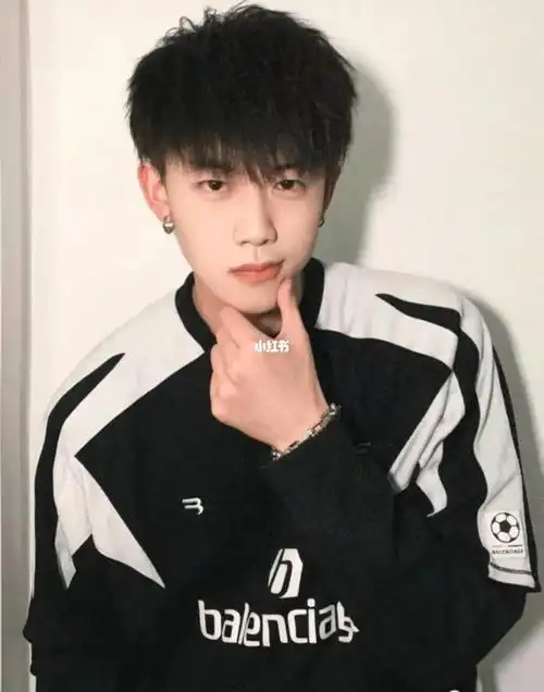 少年感碎盖发型78