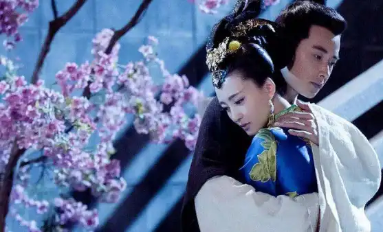 杨戬和妲己本可以逃离王宫,却选择了放弃,竟是为了另一个女人?