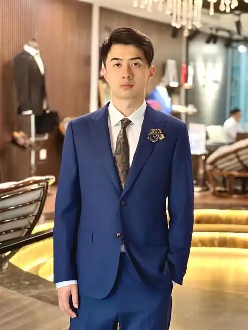 奢凡西服治愈你一天的蓝色