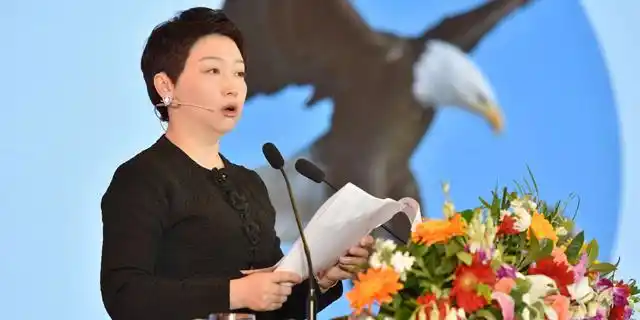 在激荡中磨砺锋芒 ——国美控股集团杜鹃女士30周年集团庆典的讲话