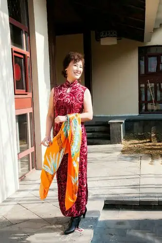 唐风温泉 a组旗袍外拍秀作业 - 美篇