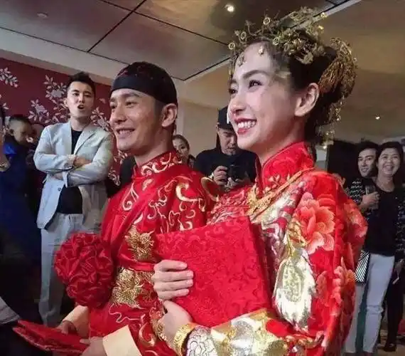 6年过去,关于黄晓明的世纪婚礼,已有6对恋人一别两宽_杨颖_郑恺_程