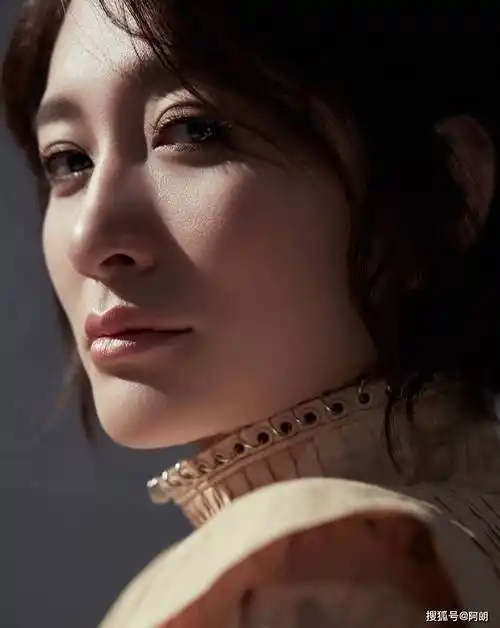 李小冉被赞人间清醒,情路坎坷的她终于翻身了?_孙东海_感情_事业