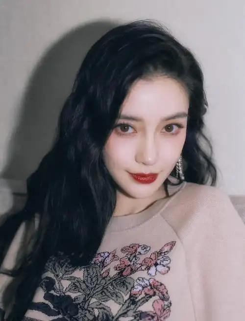 angelababy超话杨颖97 /#angelababy向日葵日系大片