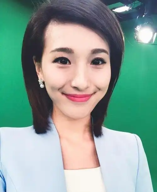 90后最美主持,身高173,被誉为深圳卫视的"星月神话"