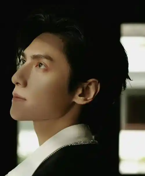 5娱报:王一博檀健次杨紫范丞丞罗云熙白鹿刘诗诗许凯景甜宋茜_品牌