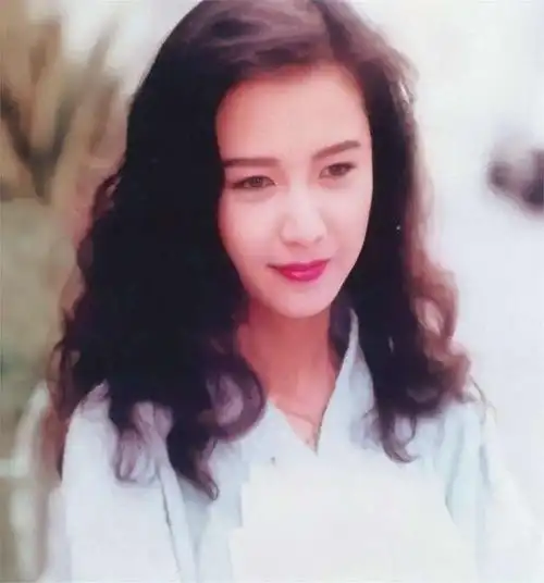 被梁朝伟抛弃,培养出冠军儿子,如今的她,证明金星没说错!