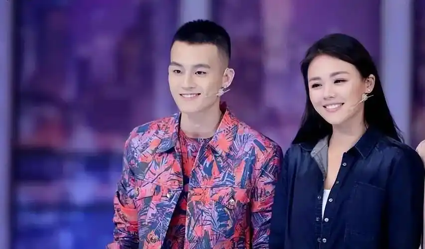 这段感情并非被所有人都看好,许多马思纯的粉丝对她的男朋友并不满意