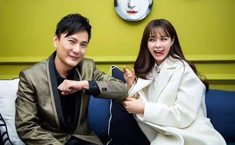 情歌王子张信哲:与女歌迷恋情留下阴影,被情所困至今单身_朱小妹_香港