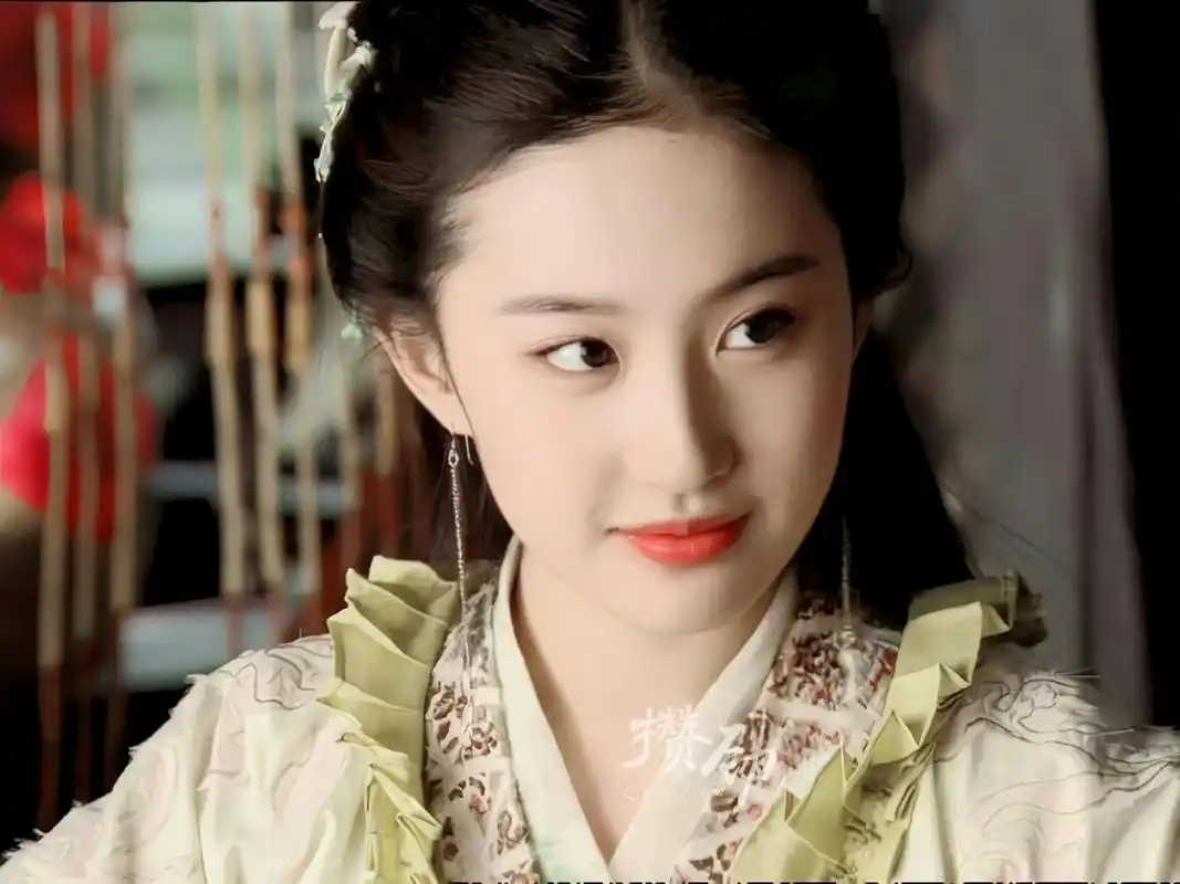 你最喜欢刘亦菲的哪个古装角色? 1.小龙女 2.赵灵儿 3.王语嫣 4.