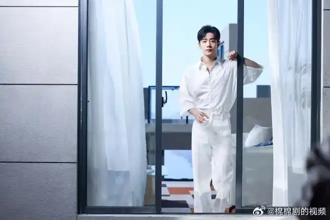 肖战白色衬衫少年感##肖战白衬衣的神