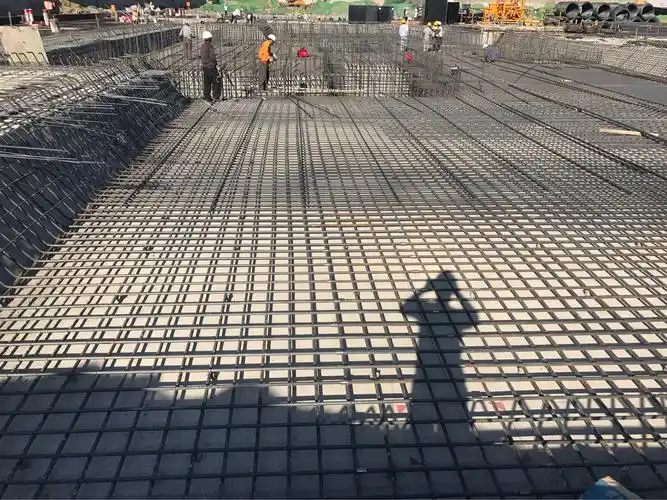 12#楼筏板钢筋绑扎