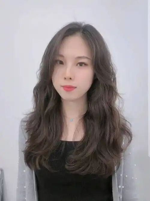 2021年"高级质感纹理烫"火了_发型