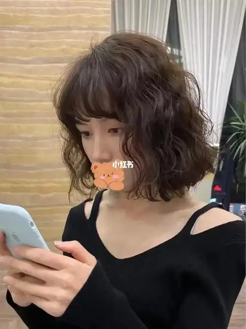 短发蛋卷头放心尝试真显脸小头包脸发型